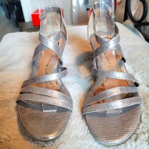 Sofft Silver Dress shoe sz 7